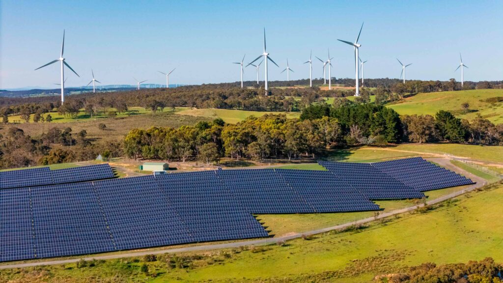 proyecto sostenible de energía fotovoltaica y eólica